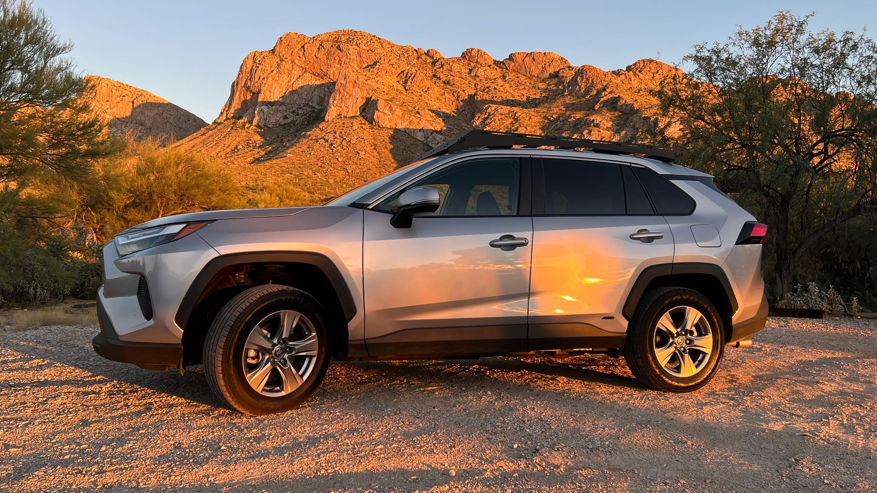 Toyota RAV4 Hybrid 2022 in Oro Valley, AZ