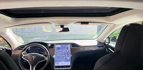 Tesla Model S 2018