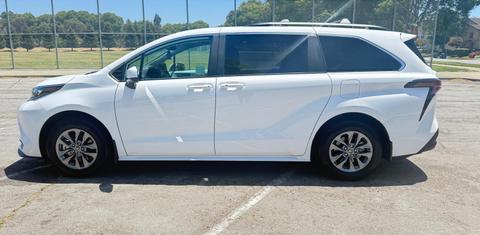 Toyota Sienna 2025