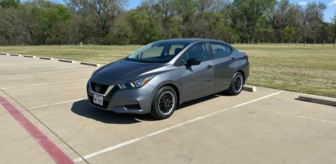 Nissan Versa 2020