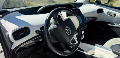 Toyota Prius 2017