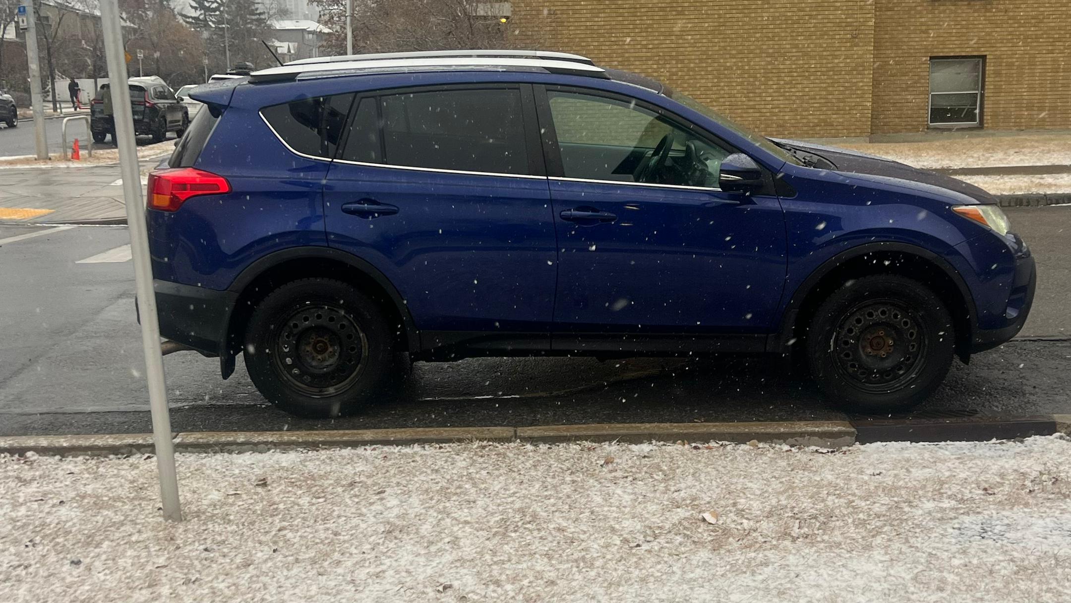 Toyota RAV4 2015 à 