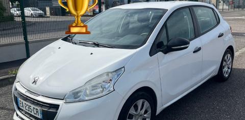 Peugeot 208 2016