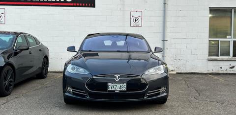 Tesla Model S 2014