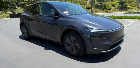 Tesla Model Y 2026