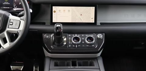 Land Rover Defender 2023
