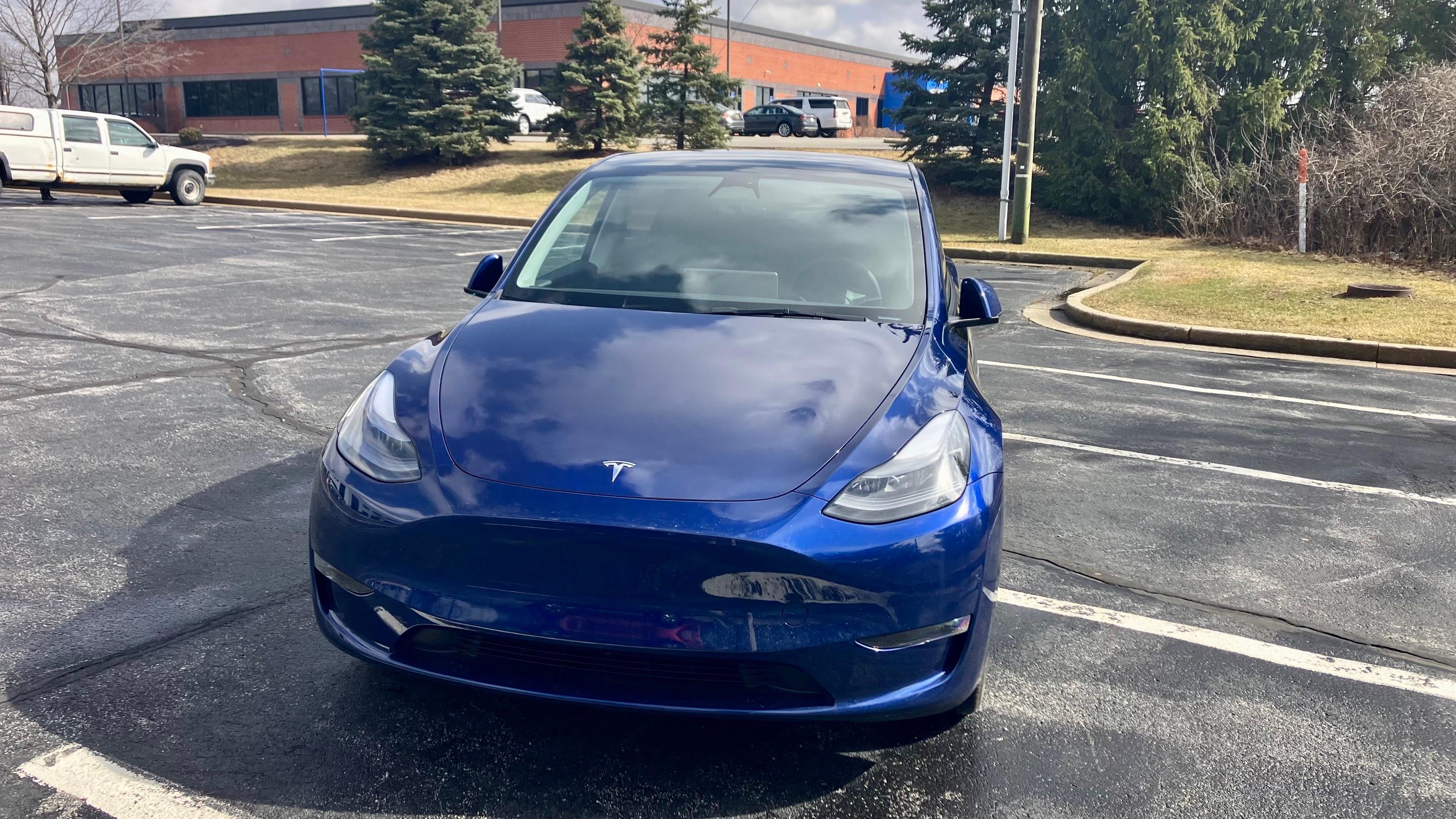 Tesla Model Y 2023 in Hoagland, IN