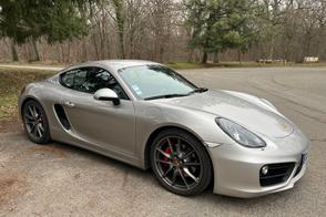 Porsche Cayman car