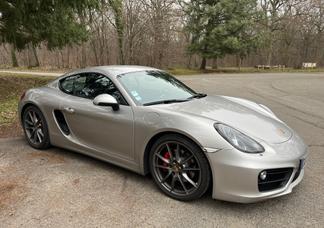 Porsche Cayman car