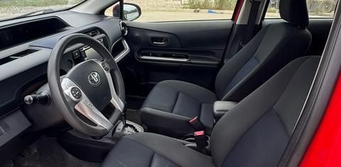 Toyota Prius c 2015