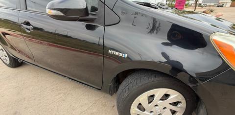 Toyota Prius c 2016