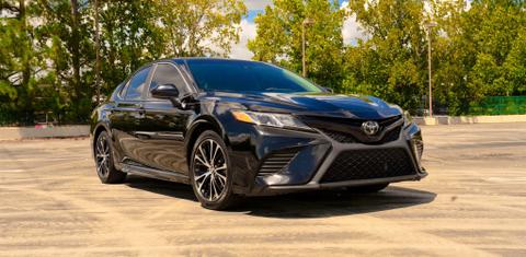 Toyota Camry 2018