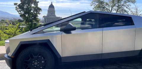 Tesla Cybertruck 2024