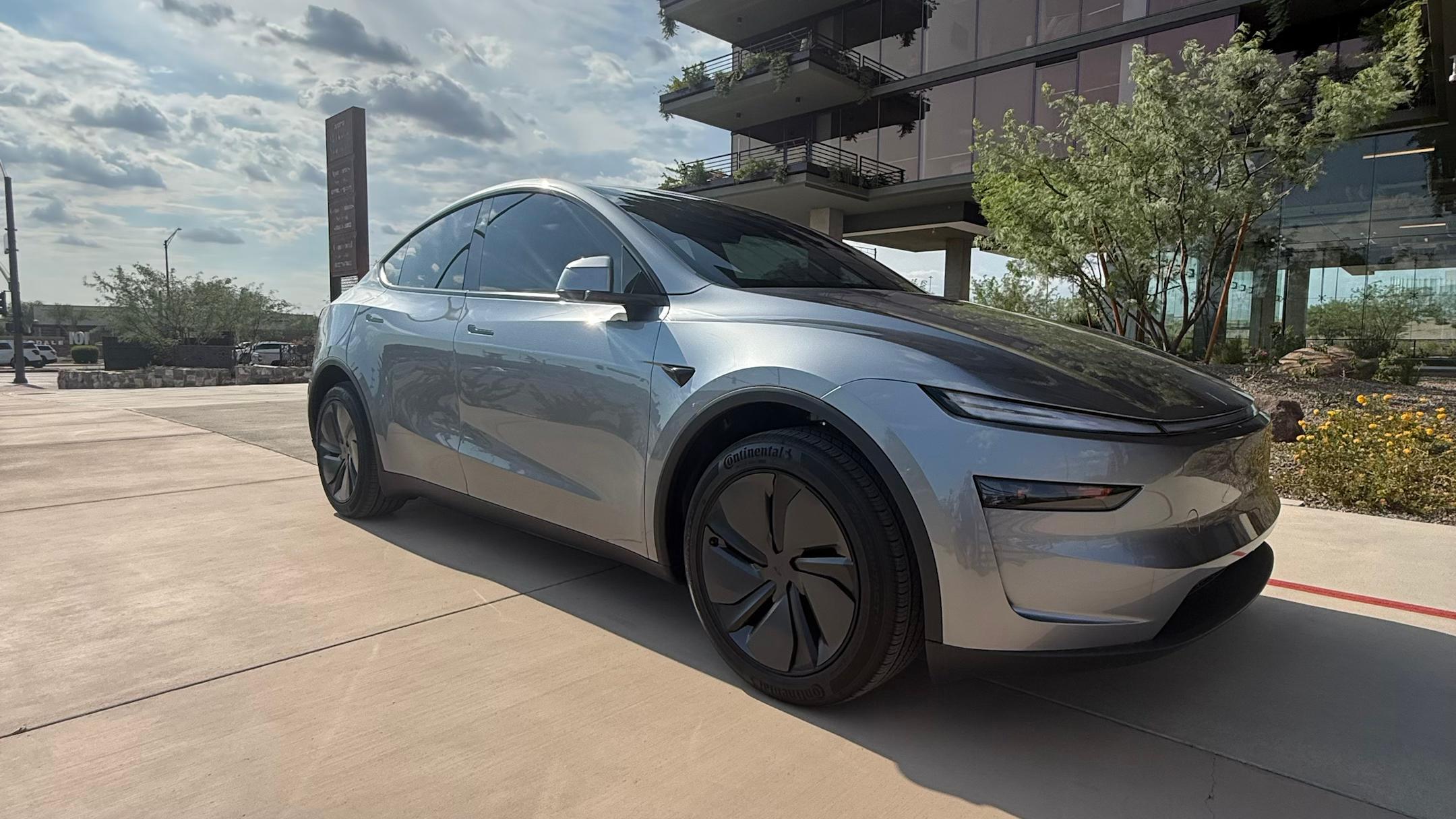 Tesla Model Y 2026 in Scottsdale, AZ