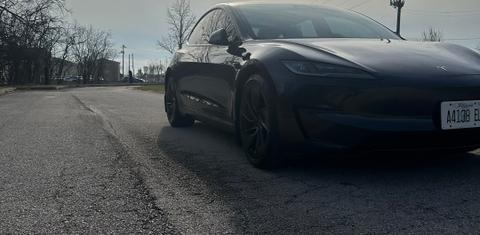 Tesla Model 3 2024