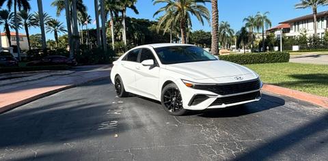 Hyundai Elantra 2024
