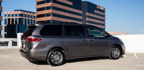 Toyota Sienna 2019