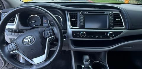Toyota Highlander 2019