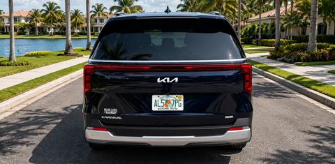Kia Carnival Hybrid 2026