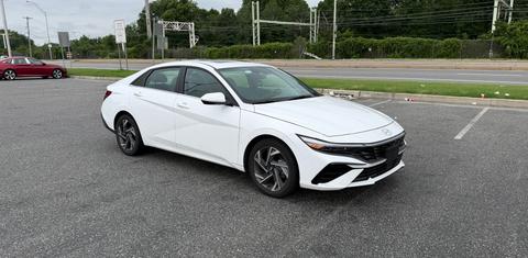 Hyundai Elantra 2025