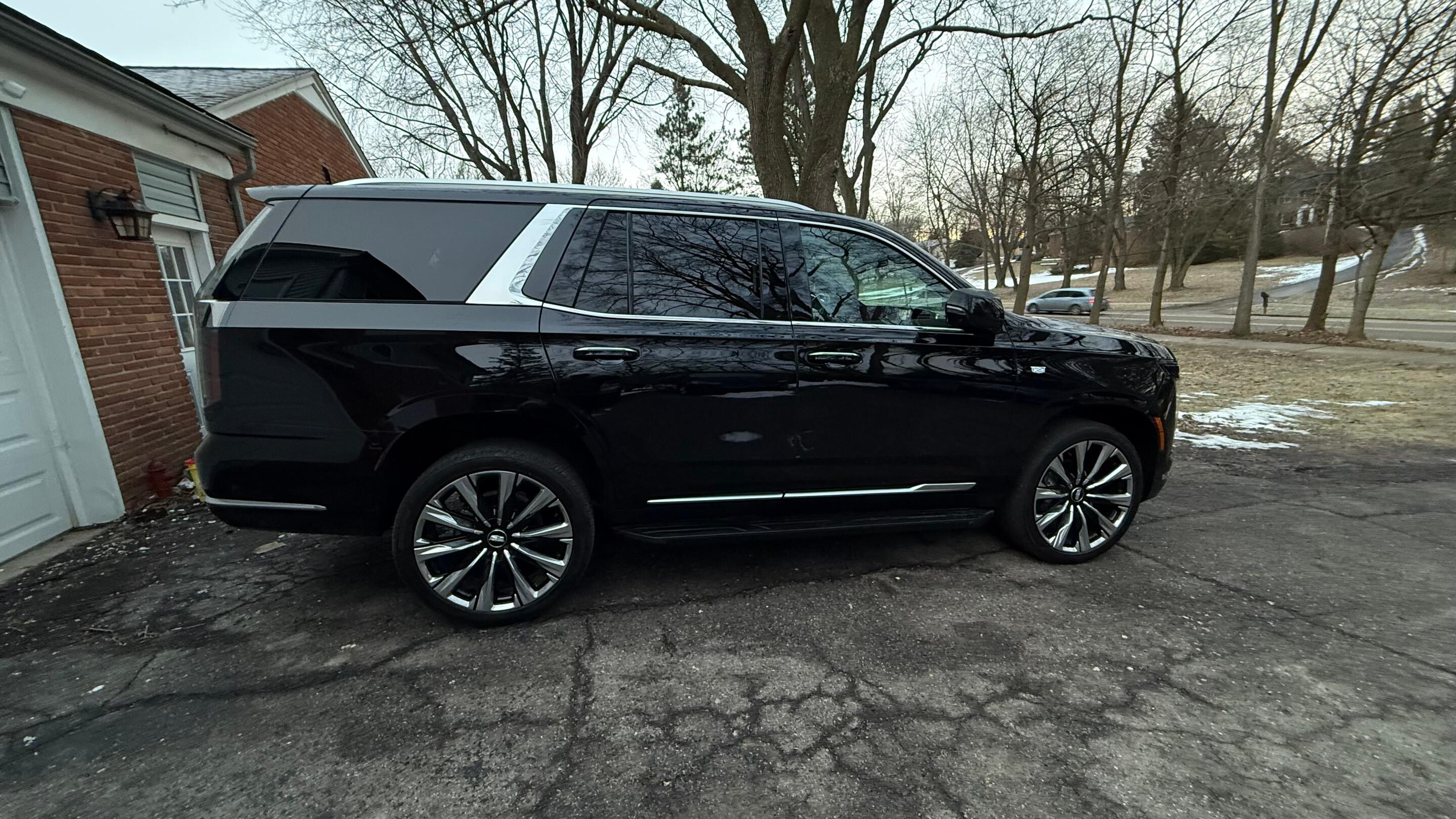 Cadillac Escalade 2025 in 