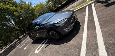 Tesla Model X 2018