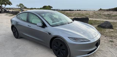Tesla Model 3 2025