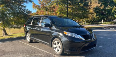 Toyota Sienna 2013