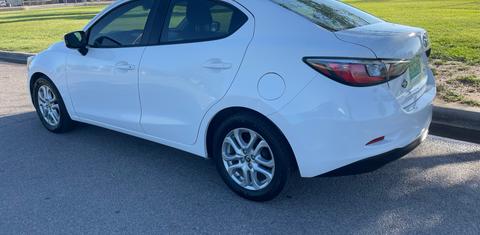 Toyota Yaris iA 2017