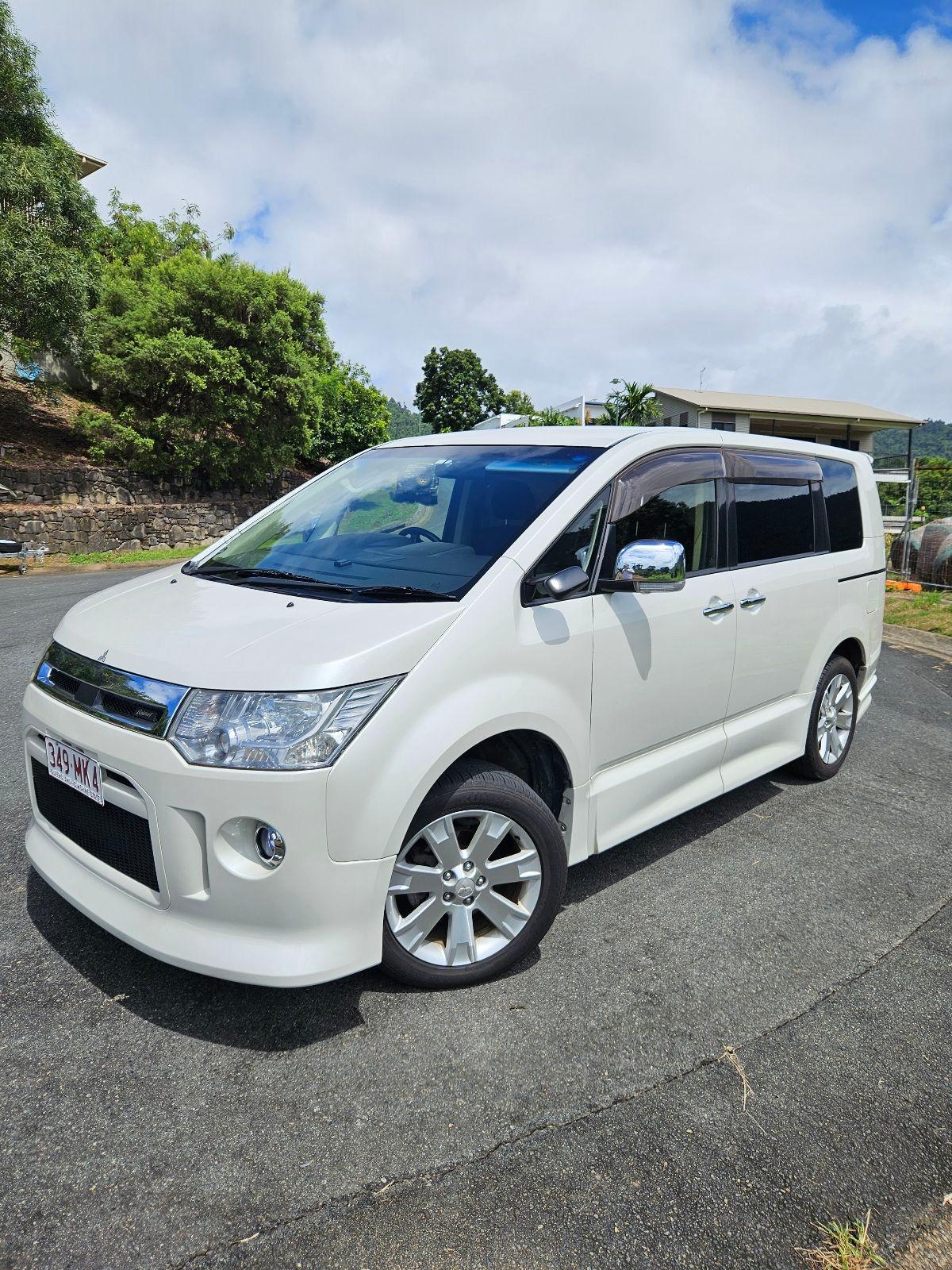 MITSUBISHI Delica 2013 in Airlie Beach