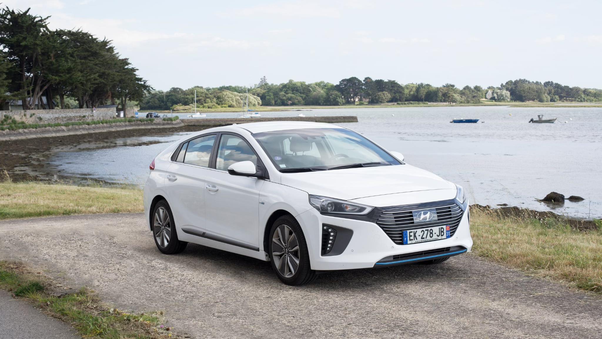 Hyundai IONIQ 2017 à Vannes