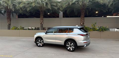 Mitsubishi Outlander 2025