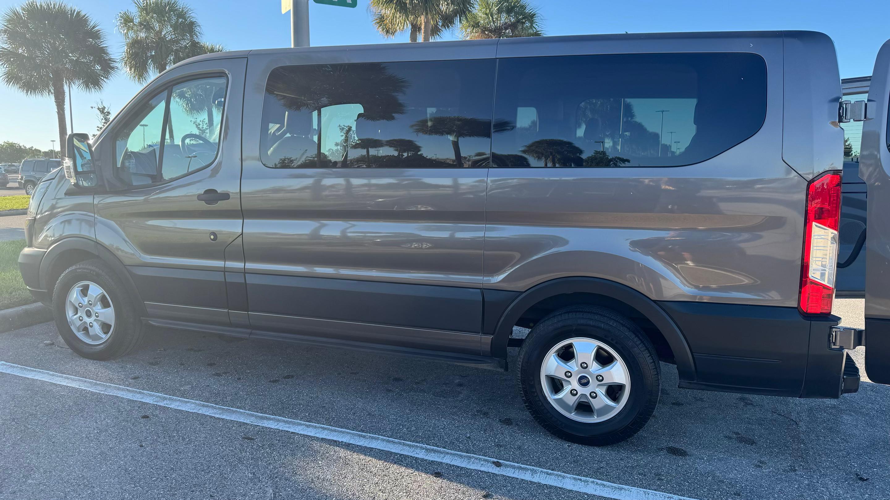 Ford Transit-350 Wagon 2020 in 