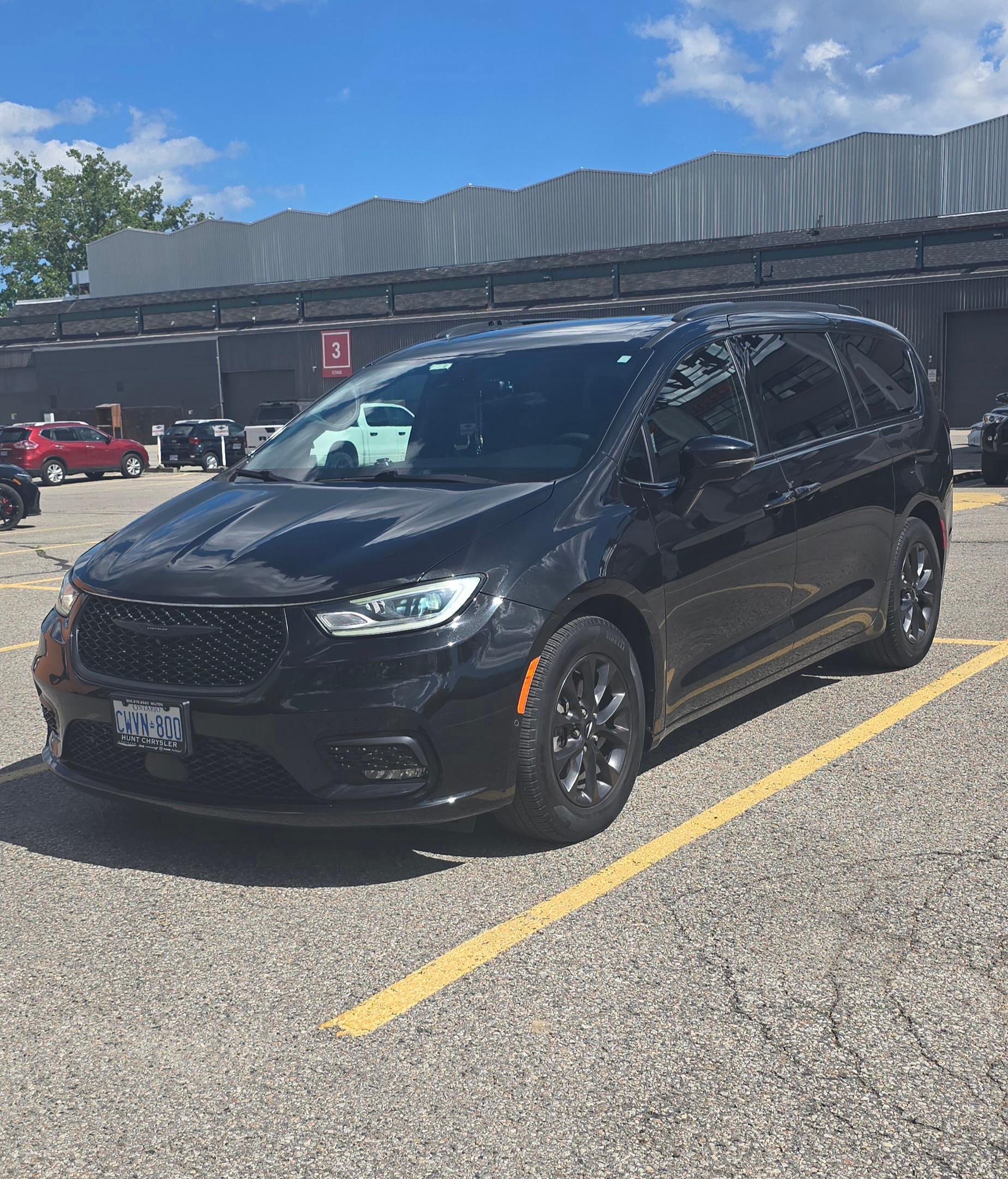 Chrysler Pacifica 2022 à Toronto, ON