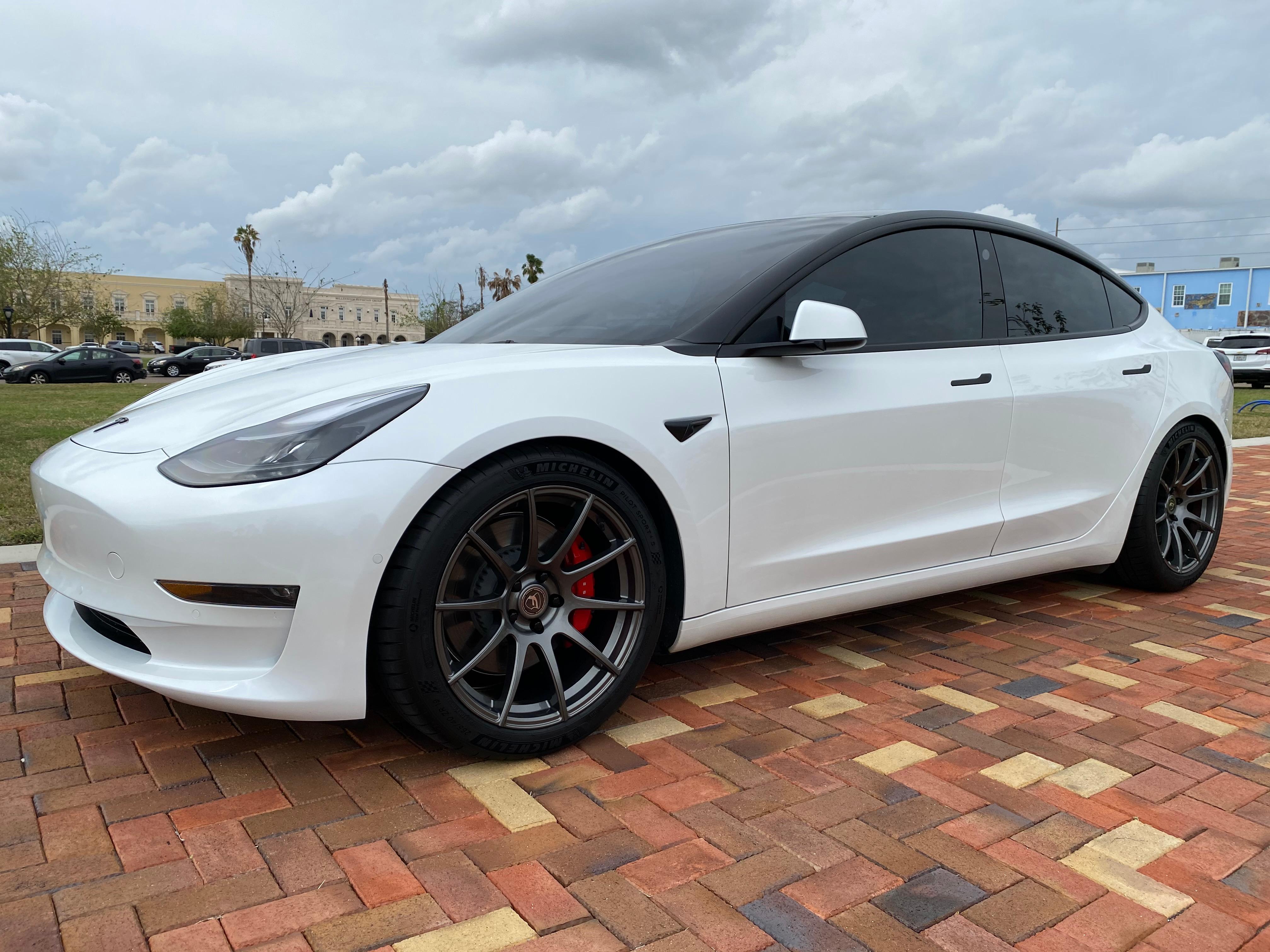Tesla Model 3 2022 in 