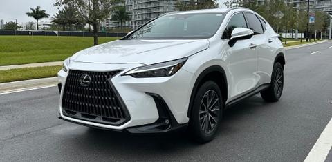 Lexus NX 2022