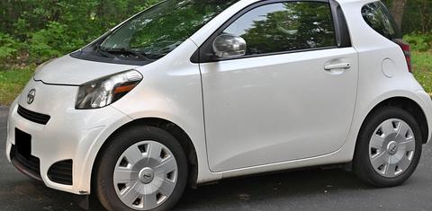 Scion iQ 2014