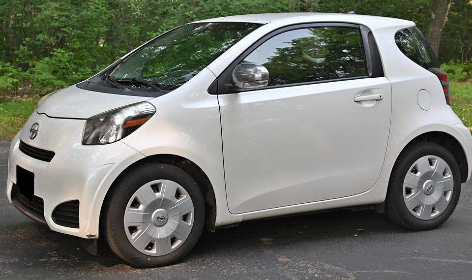 Scion iQ 2014 in Chicago, IL