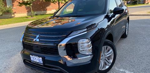 Mitsubishi Outlander 2023