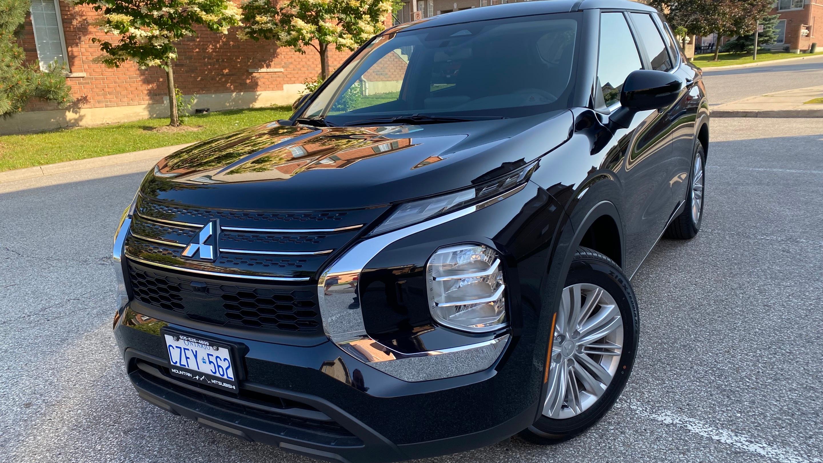 Mitsubishi Outlander 2023 in Mississauga, ON