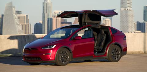 Tesla Model X 2024