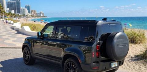 Land Rover Defender 2025