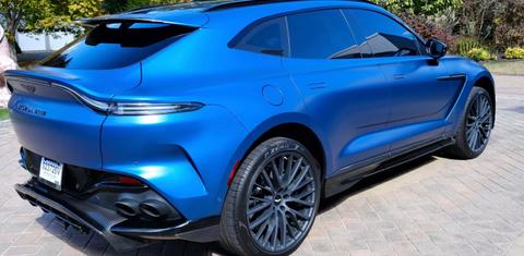Aston Martin DBX 2023