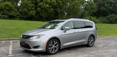 Chrysler Pacifica 2017