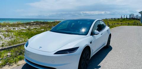 Tesla Model 3 2025