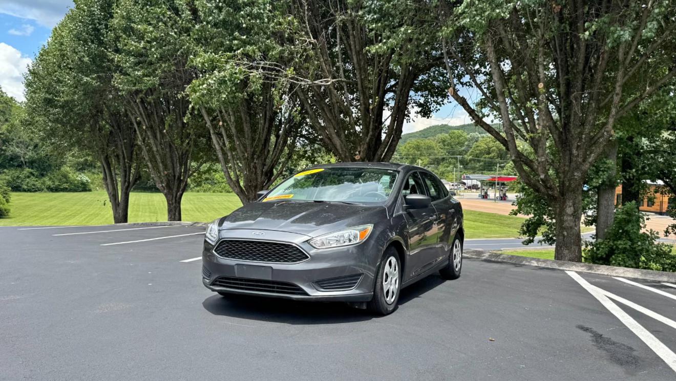 Ford Focus 2017 in Chattanooga, TN