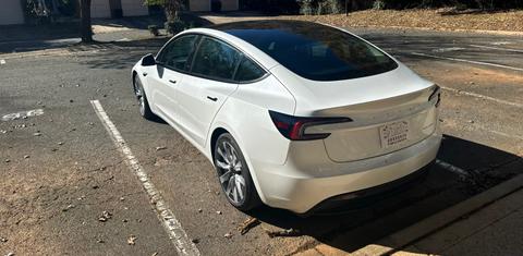 Tesla Model 3 2024
