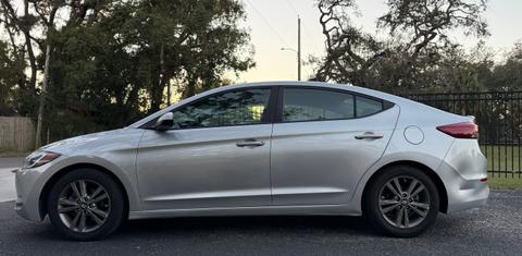 Hyundai Elantra 2018