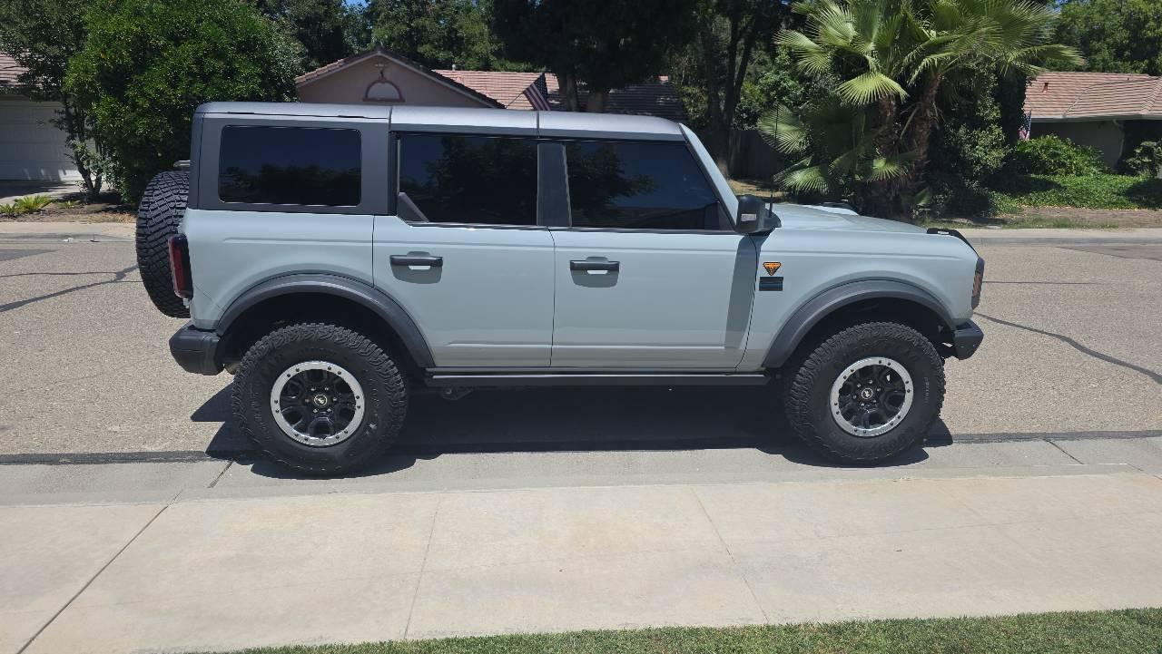 Ford Bronco 2024 in Visalia, CA