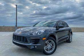 Porsche Macan car